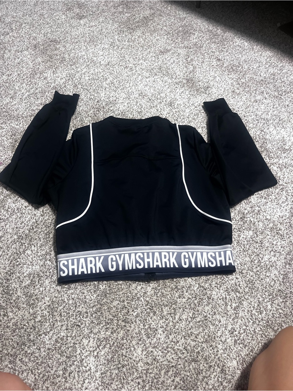 Gymshark Black Cropped Zip Athletic Jacket White Trim Logo Band Women’s Large - Picture 9 of 9